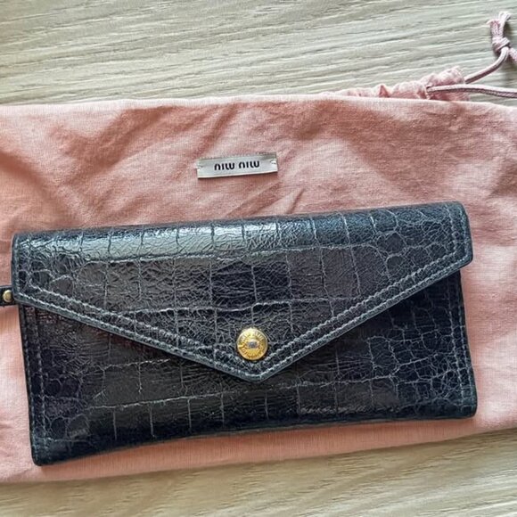 Miu Miu Croc-Embossed Long Wallet - Picture 1 of 10